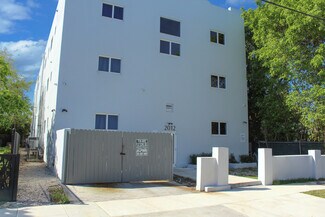 Plus de détails pour 2012 SW 24th St, Miami, FL - Multi-résidentiel à vendre