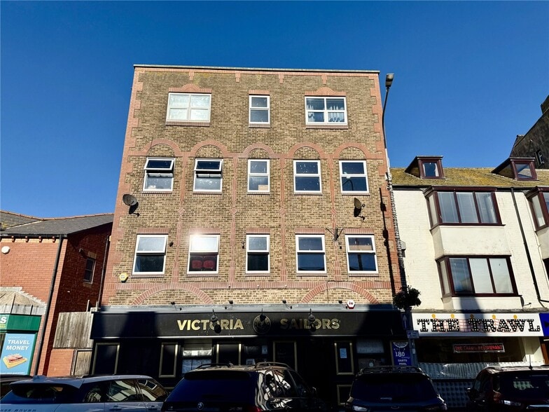 3 Cliff St, Bridlington for lease - Building Photo - Image 1 of 1