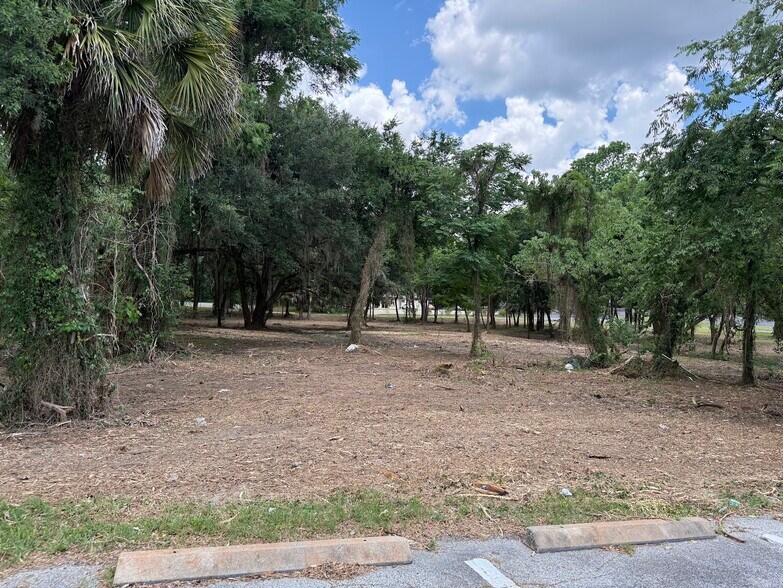 150 SE 17th St, Ocala, FL à vendre - Photo du bâtiment - Image 3 de 11
