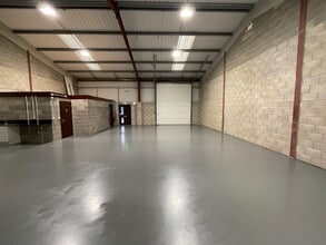 15-17 Alan Farnaby Way, Sheriff Hutton à louer Photo intérieure- Image 1 de 3