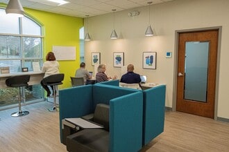 3980 Premier Dr, High Point, NC à louer Photo intérieure- Image 2 de 11