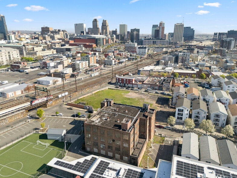 115 E Kinney St, Newark, NJ for sale - Building Photo - Image 3 of 13