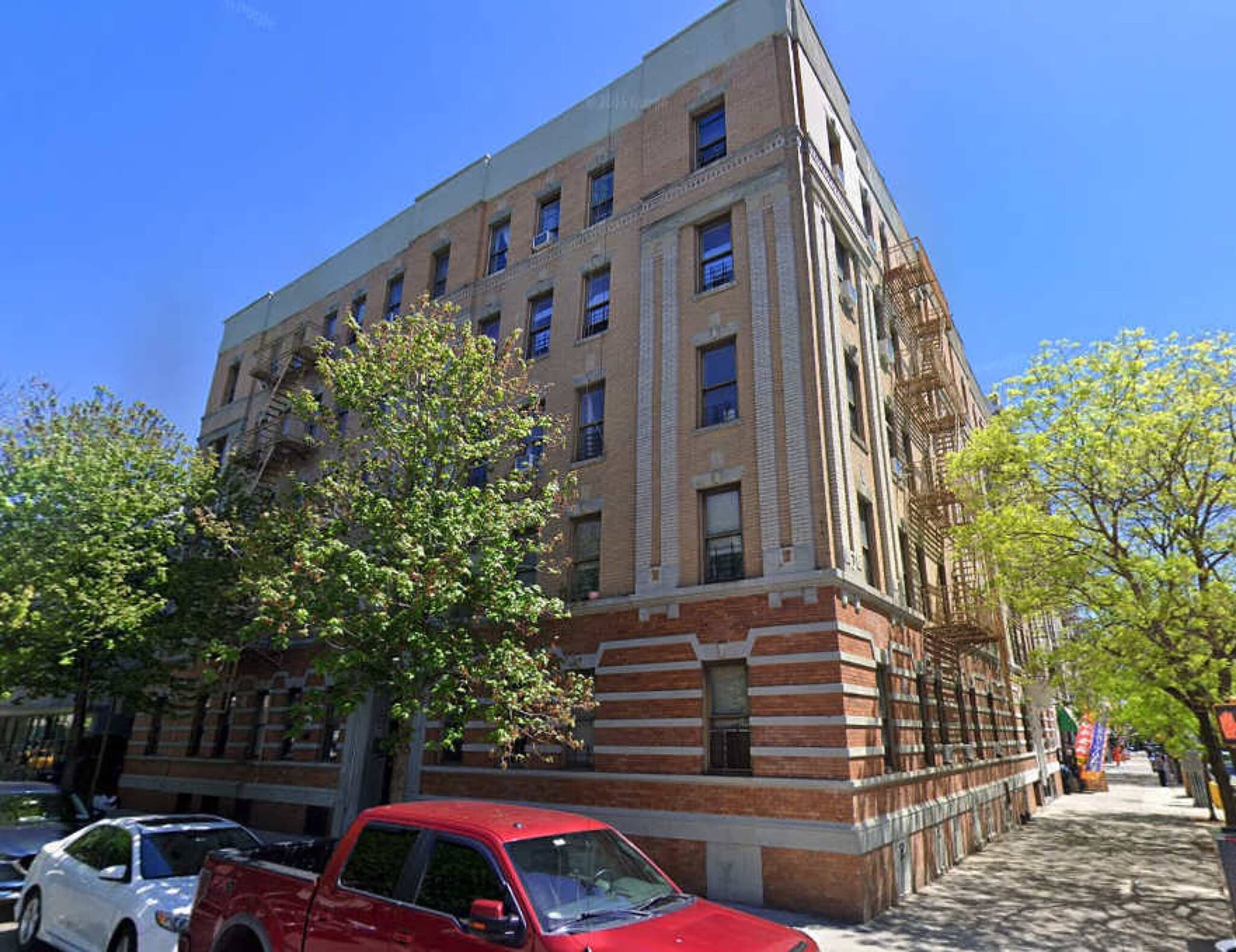 2406 Lorillard Pl, Bronx, NY for sale Building Photo- Image 1 of 32