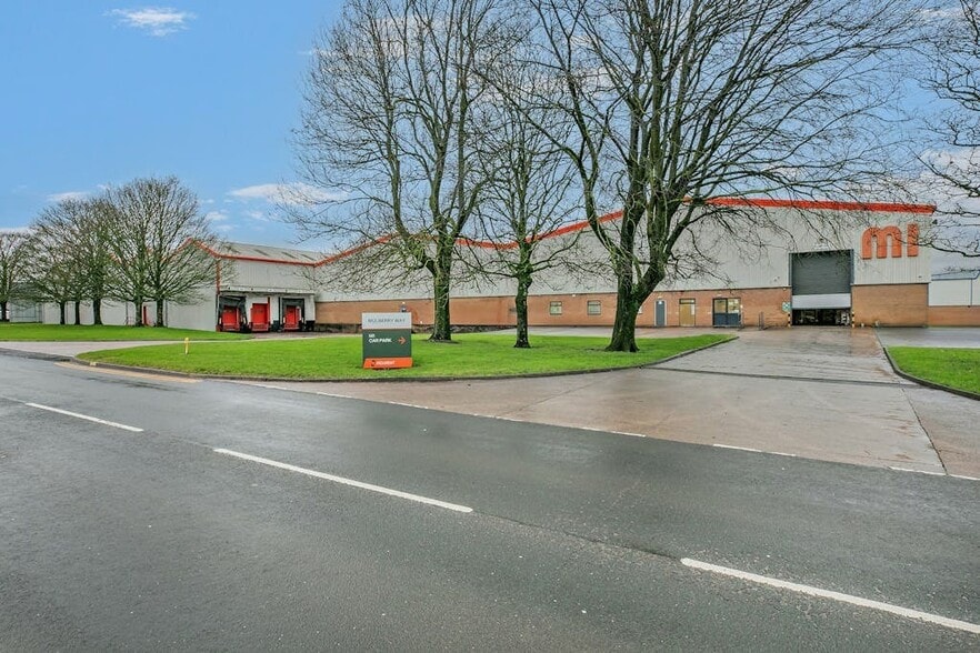 Heywood Distribution Park, Heywood for lease - Building Photo - Image 3 of 9