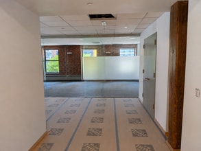 483 Tenth Ave, New York, NY for lease Interior Photo- Image 2 of 7