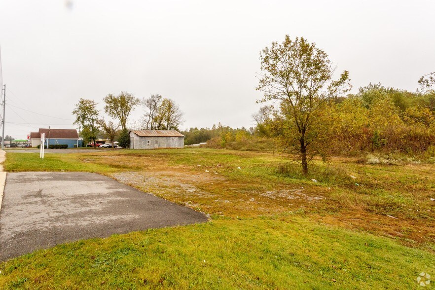 518 S Broadway, Portland, TN à vendre - Photo du bâtiment - Image 3 de 5