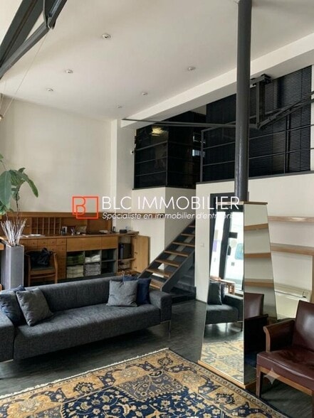 Retail in Marseille for lease - Interior Photo - Image 1 of 3