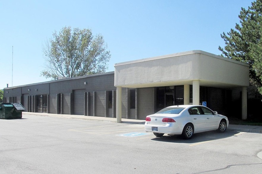2265 S 1300 W, West Valley, UT for lease - Building Photo - Image 2 of 8
