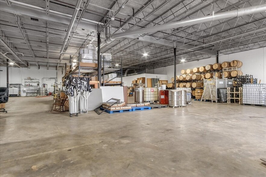 1341 Hughes Ford Rd, Frederick, MD for lease - Interior Photo - Image 3 of 17