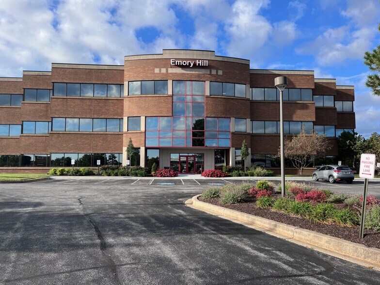 10 Corporate Cir, New Castle, DE à louer - Photo du bâtiment - Image 3 de 4