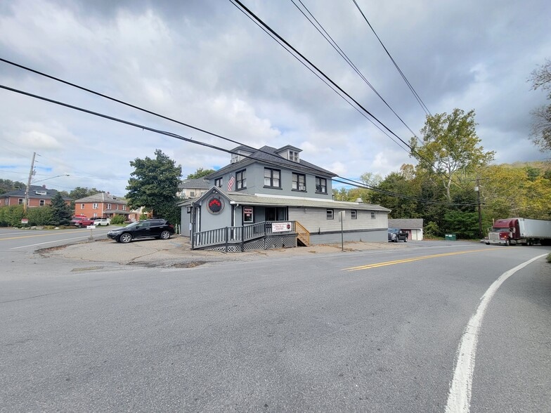 6618 S Delaware Dr, Bangor, PA à louer - Photo du bâtiment - Image 3 de 14