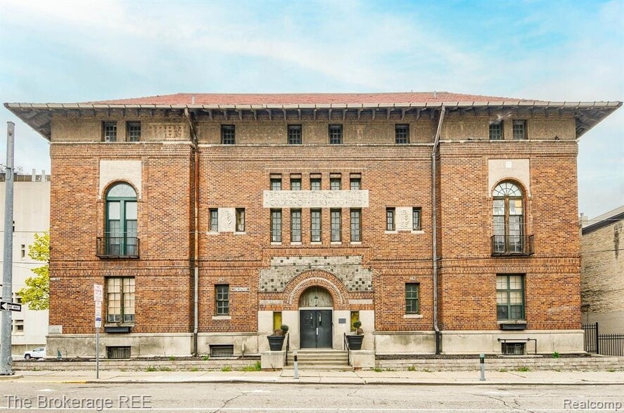 142 W 2nd St, Flint, MI for sale - Building Photo - Image 1 of 24