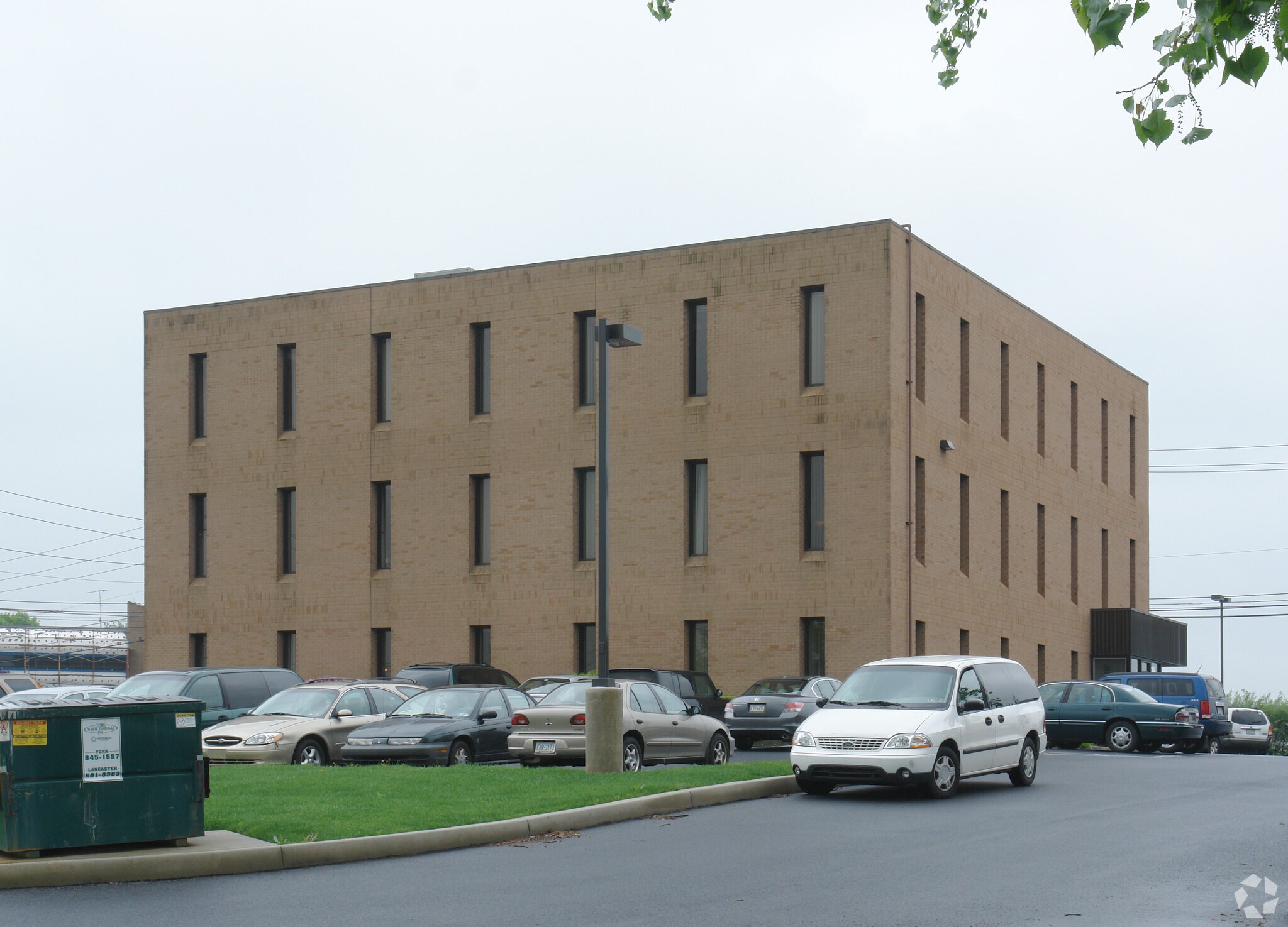 940 E Park Dr, Harrisburg, PA for lease Building Photo- Image 1 of 3
