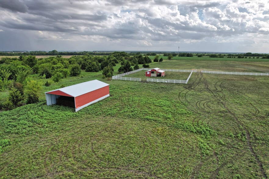 6882 N Interstate Highway 35 E, Waxahachie, TX à vendre - Photo du bâtiment - Image 3 de 21