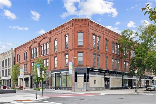 More details for 1 Pleasant St, Claremont, NH - Multifamily for Sale