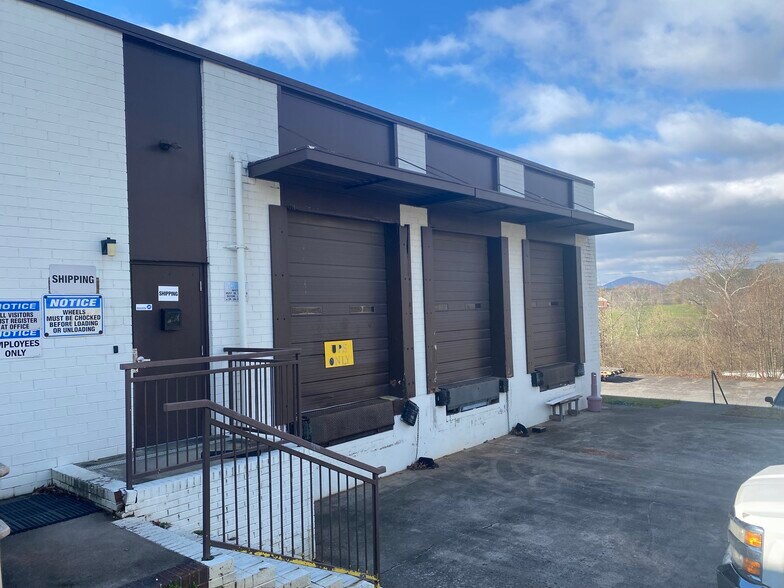 158 Holly St, Jasper, GA à louer - Photo du bâtiment - Image 2 de 16