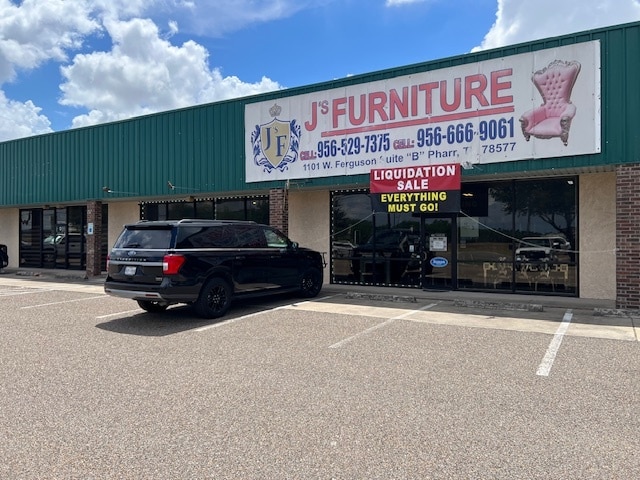 1101 W Ferguson Ave, Pharr, TX for lease Interior Photo- Image 1 of 8