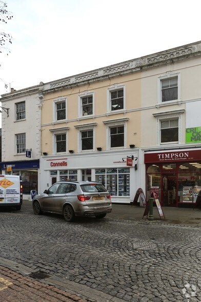 24-25 Piries Pl, Horsham à louer - Photo du bâtiment - Image 3 de 8