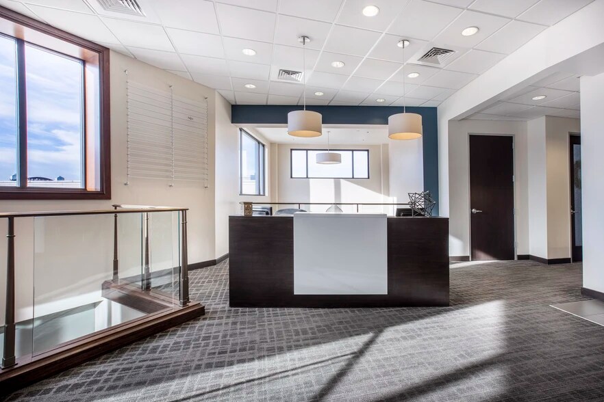 240-270 E Promontory Ave, Farmington, UT à louer - Photo intérieure - Image 1 de 5