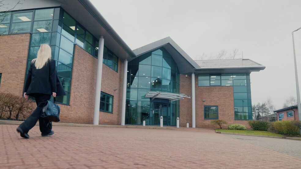 Edward Ct, Altrincham à louer - Photo du bâtiment - Image 2 de 10