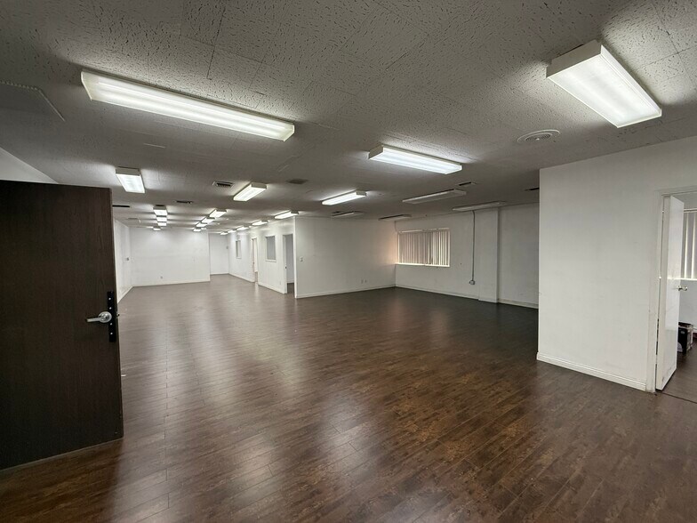 3400 W 6th St, Los Angeles, CA à louer - Photo du bâtiment - Image 2 de 20