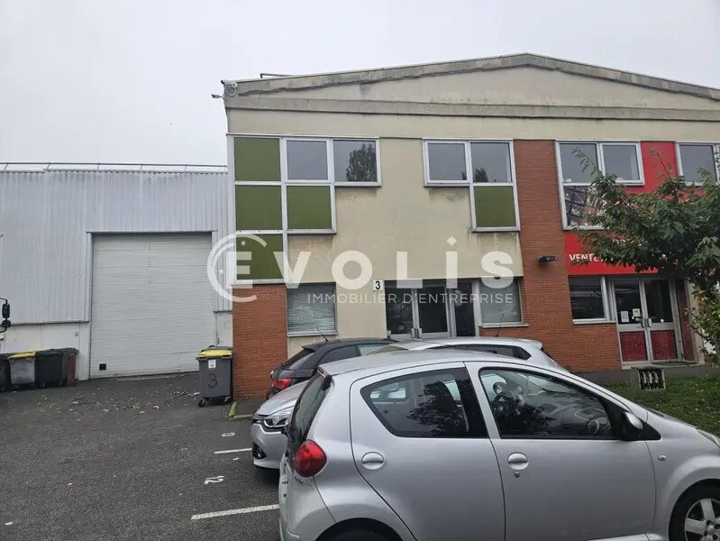 Flex in Chilly-Mazarin for lease Building Photo- Image 1 of 11