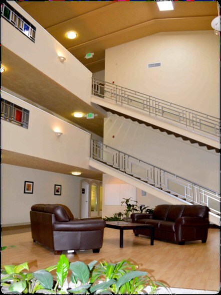 925 Stevens Dr, Richland, WA à louer - Hall d’entrée - Image 3 de 14