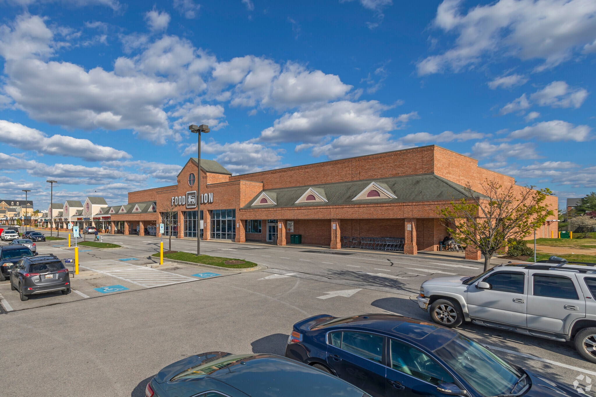 8761-8779 Piney Orchard Pky, Odenton, MD for lease Primary Photo- Image 1 of 9