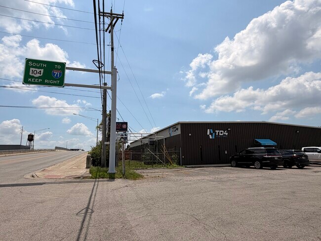 Plus de détails pour 1915 S High St, Columbus, OH - Industriel à louer
