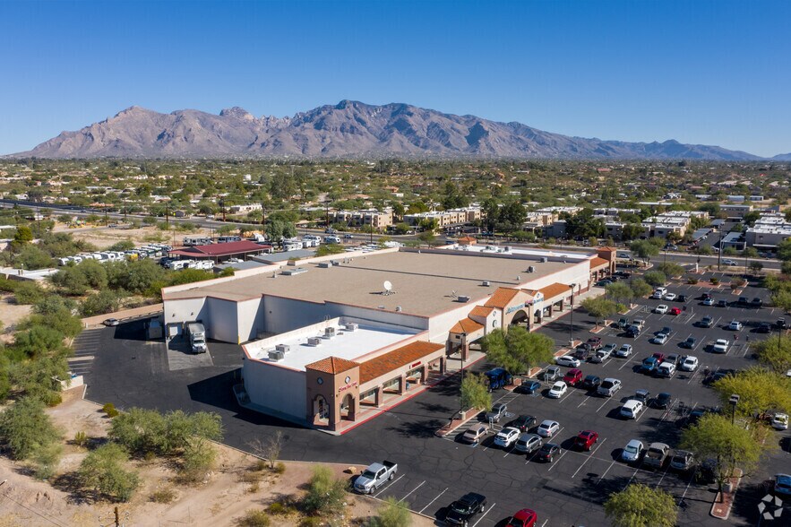 5075 N La Canada Dr, Tucson, AZ à louer - Aérien - Image 2 de 10