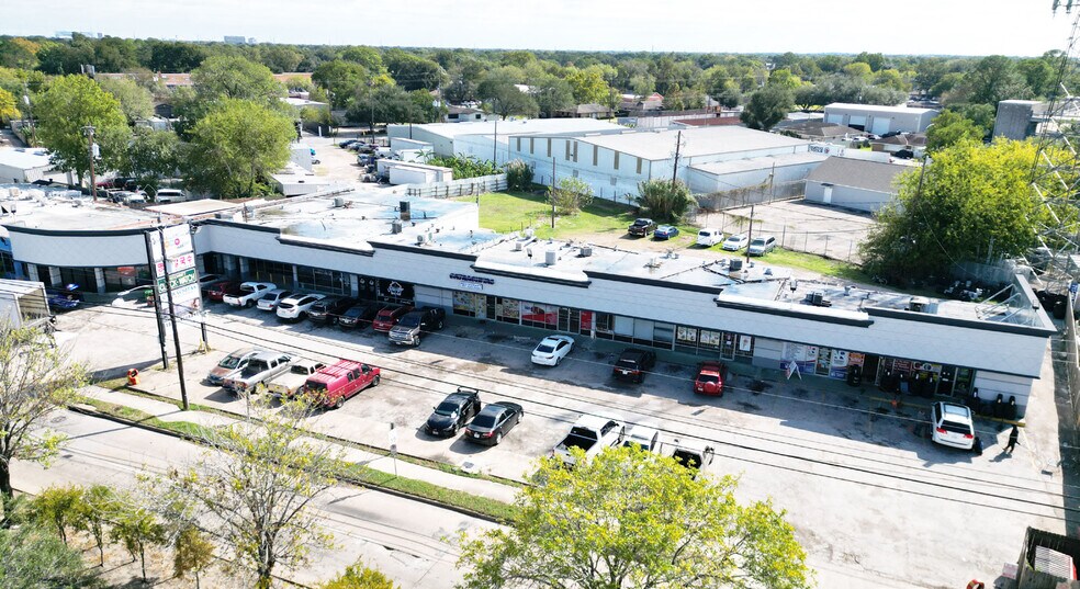 6417-6433 Bissonnet St, Houston, TX à louer - Photo du bâtiment - Image 2 de 8
