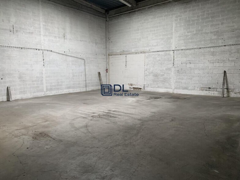 Industrial in Valenton for lease - Interior Photo - Image 3 of 6