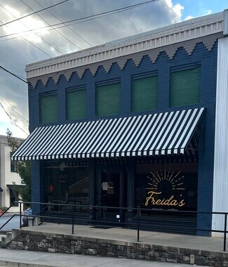 Plus de détails pour 50 S Forest Ave, Hartwell, GA - Commerce de détail à vendre