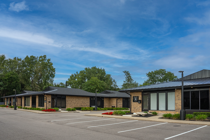 7399 Middlebelt Rd, West Bloomfield, MI for lease - Building Photo - Image 2 of 8