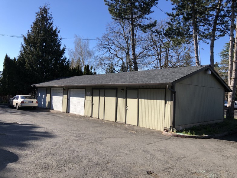 13410 SE Powell Blvd, Portland, OR à vendre - Photo du bâtiment - Image 2 de 40