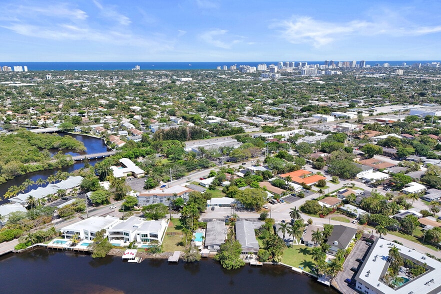 1100 NE 18th Ct, Fort Lauderdale, FL for sale - Building Photo - Image 3 of 34