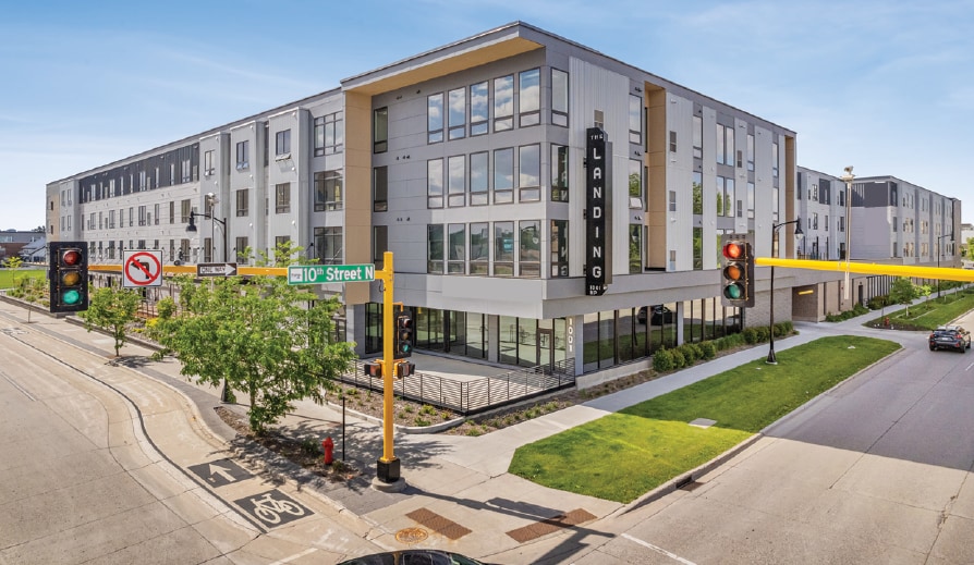 1001 Northern Pacific Ave, Fargo, ND for lease - Building Photo - Image 1 of 5