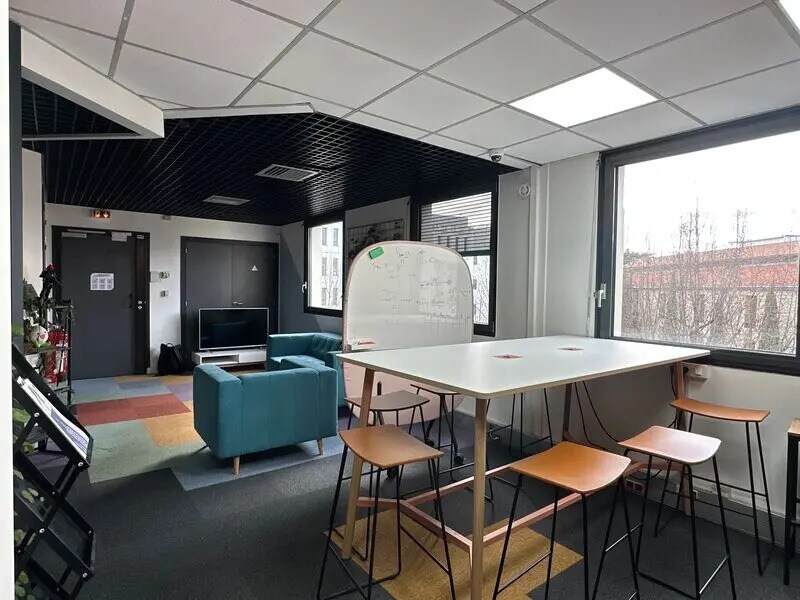 Bureau dans Lyon à louer Photo du bâtiment- Image 1 de 8