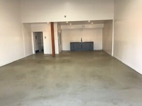 3487 Collins Ave, Richmond, CA for lease Building Photo- Image 2 of 15