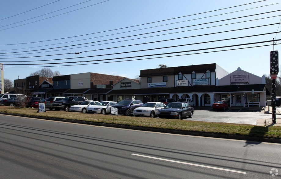 344-564 Huffman Mill Rd, Burlington, NC à louer - Photo du bâtiment - Image 3 de 4