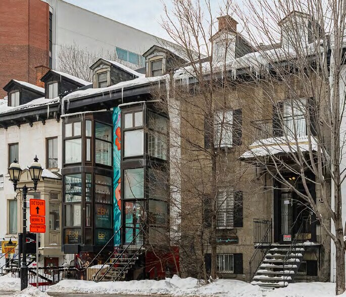Mixed-Use Portfolio Sale portefeuille de 2 propriétés à vendre sur LoopNet.ca - Photo du bâtiment - Image 3 de 17