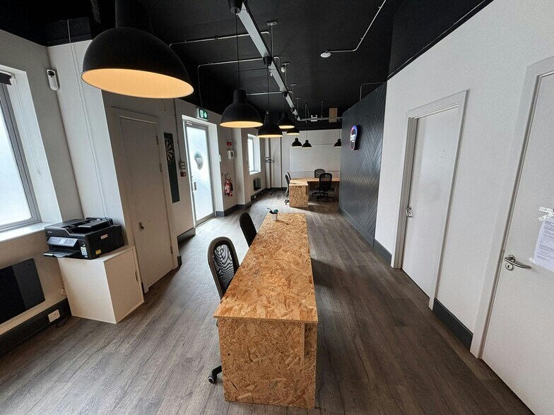 10-20 Hotwell Rd, Bristol à louer - Photo du bâtiment - Image 3 de 11