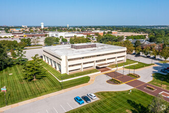 3001 Westown Pky, West Des Moines, IA - AERIAL  map view