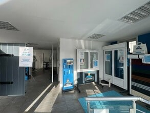 Retail in Brest for sale Interior Photo- Image 1 of 2