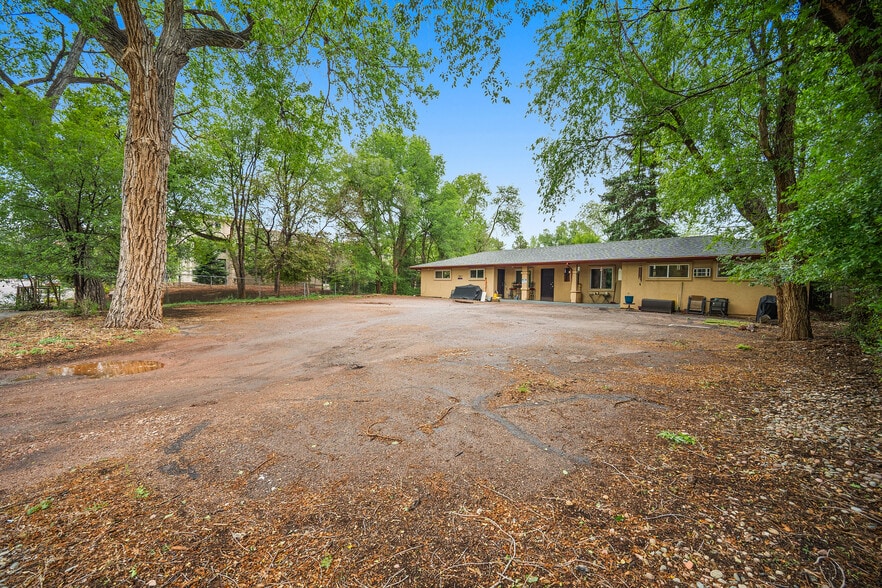 110 El Paso Blvd, Manitou Springs, CO à vendre - Photo du bâtiment - Image 3 de 52