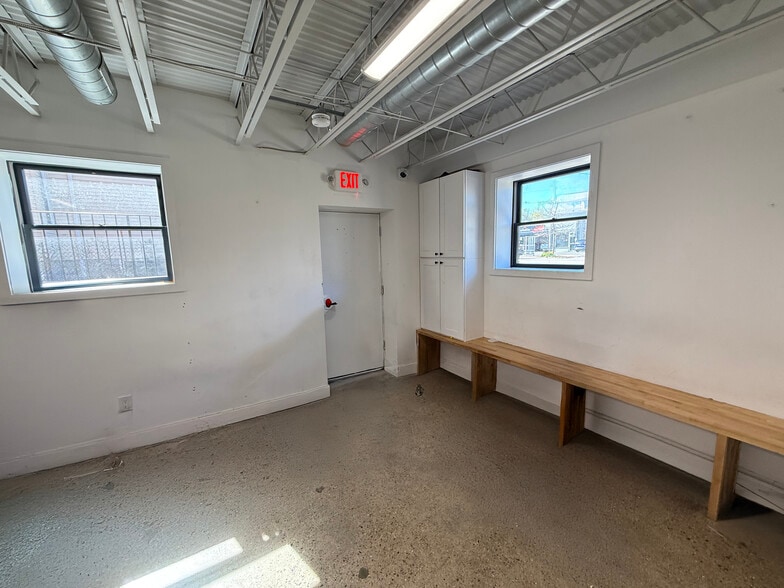 99 Massachusetts Ave, Arlington, MA for lease - Building Photo - Image 3 of 11