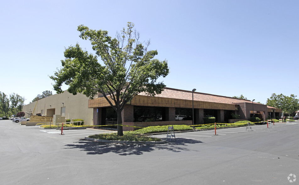 3400-3450 W Warren Ave, Fremont, CA for sale - Primary Photo - Image 1 of 13