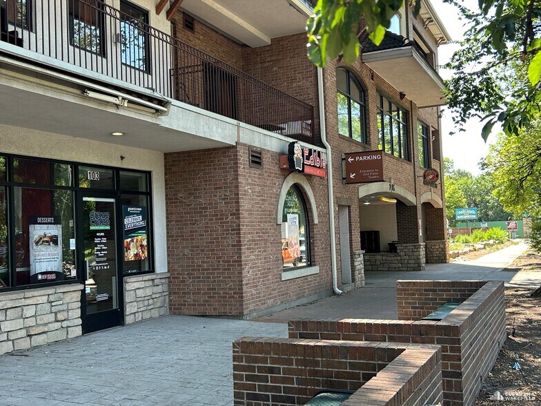 706 S College Ave, Fort Collins, CO à louer - Photo du bâtiment - Image 2 de 6