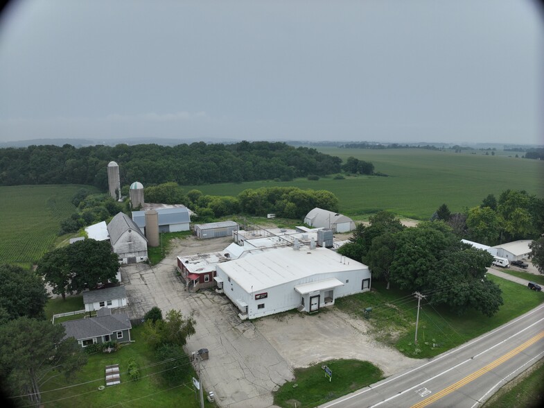 N3705 State Hwy 89, Jefferson, WI for sale - Matterport Community - Image 3 of 23