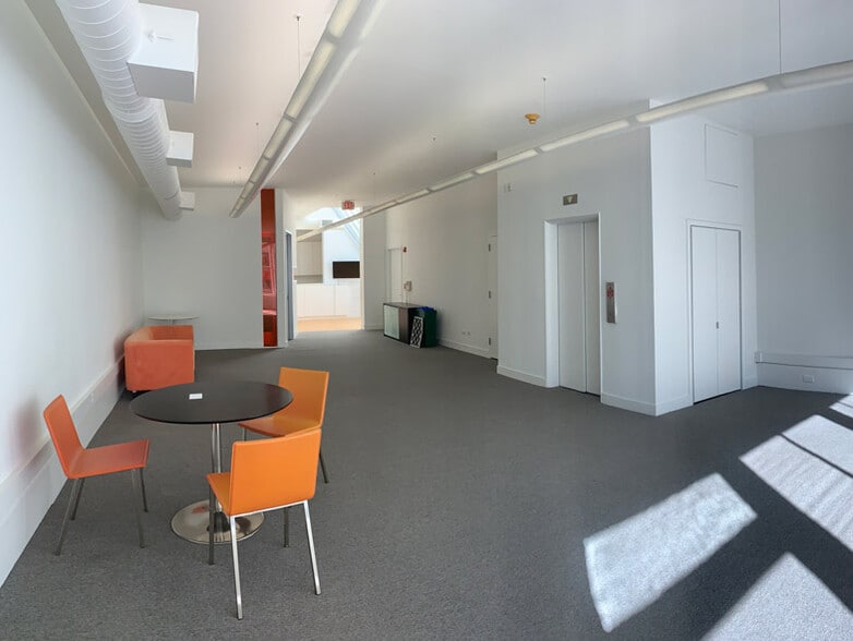 41 Grant Ave, San Francisco, CA à louer - Photo du bâtiment - Image 2 de 9